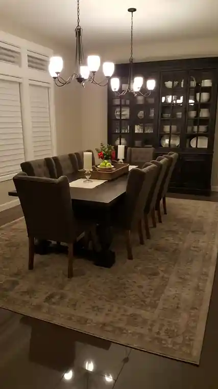 Nickoloff dining area, tall view