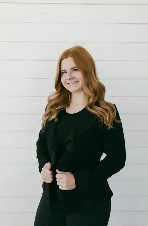 Portrait of Abbey, designer at M.B. Designs